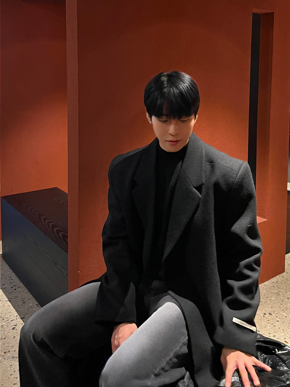 코트 모델 착용 이미지-S65L36