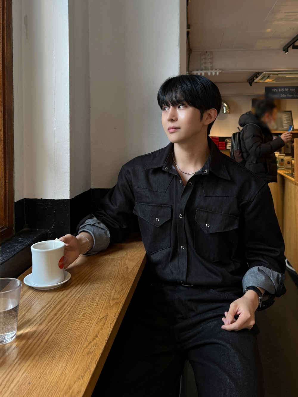 재킷 모델 착용 이미지-S166L2