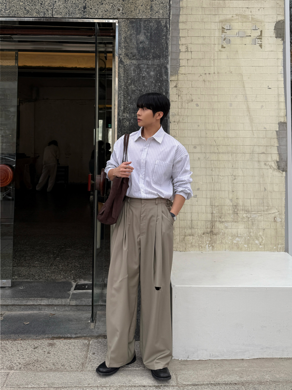 악세사리 모델 착용 이미지-S57L17