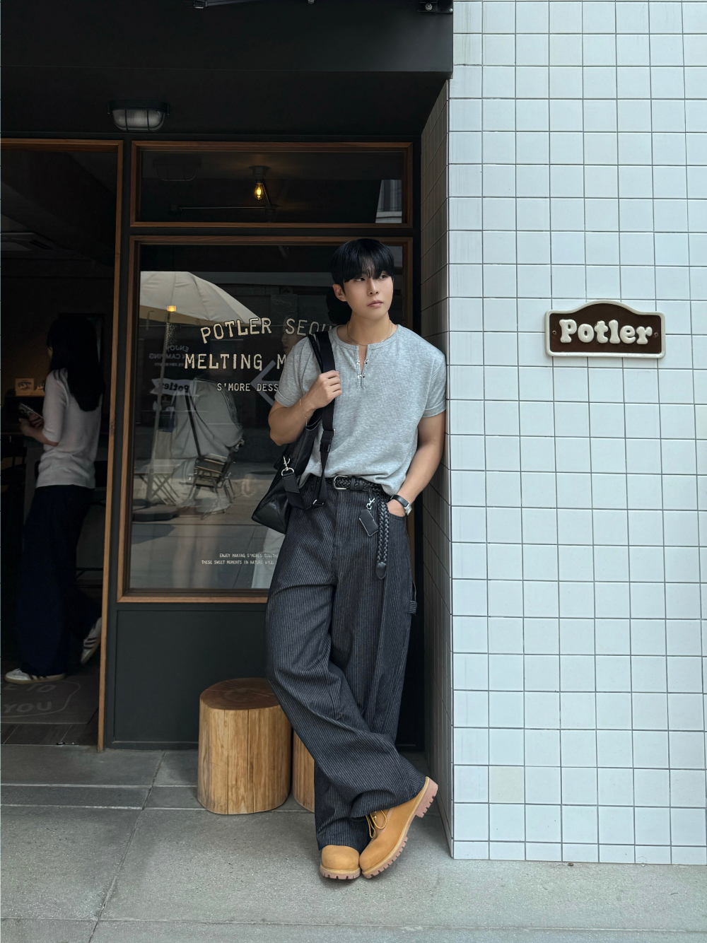 악세사리 모델 착용 이미지-S198L10