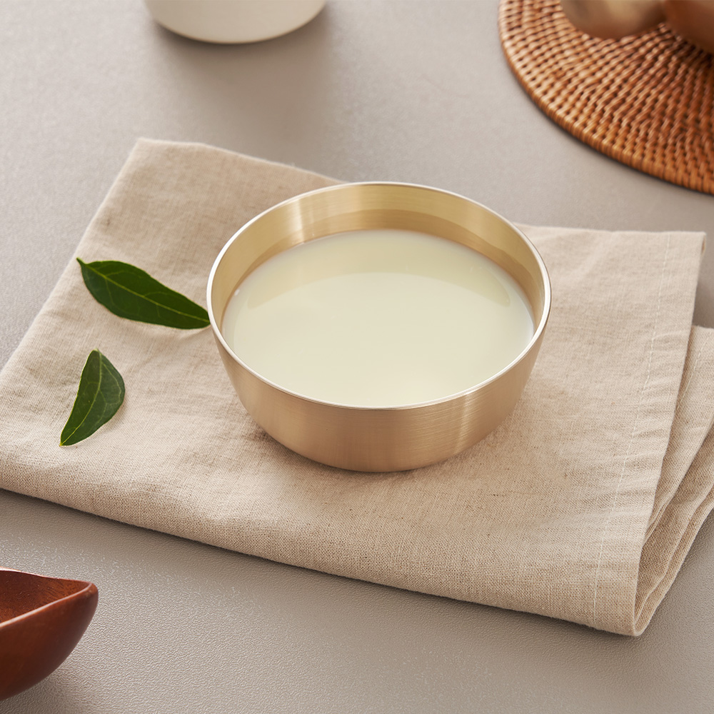 Bronze makgeolli cup