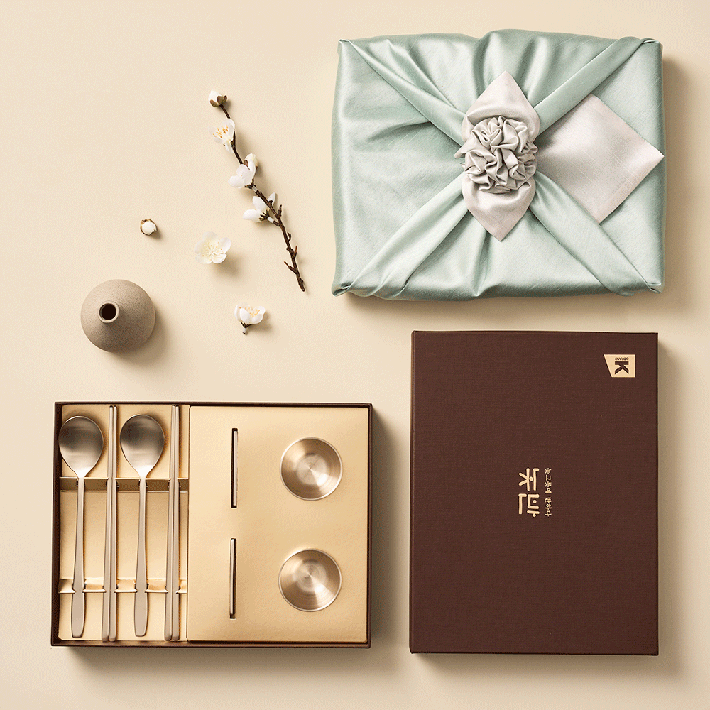 Royal court 2-person spoon, chopstick and liquor cup gift set