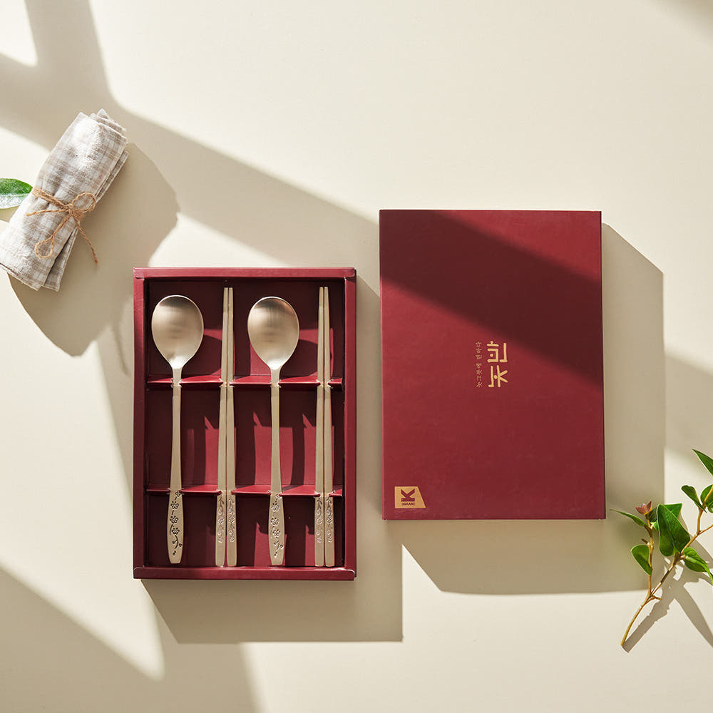 Plum blossom 1-person spoon and chopstick set