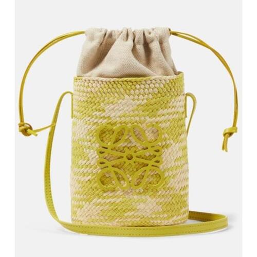 로에베 여성 클러치 미니백 Square Mini raffia bucket bag P00944348