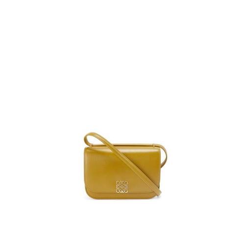 로에베 여성 숄더백 크로스백 Small Goya bag in silk calfskin Ochre A896N09X01-8110