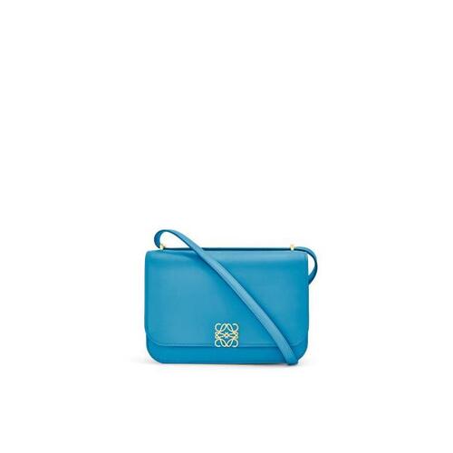 로에베 여성 숄더백 크로스백 Goya bag in silk calfskin Lagoon Blue A896N01X03-5183