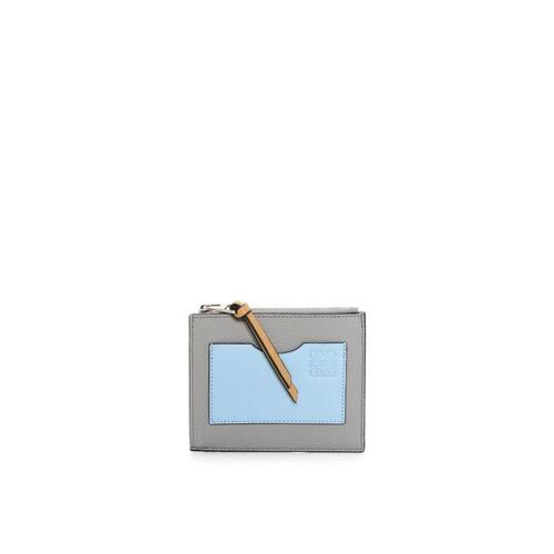 로에베 여성 카드지갑 Large coin cardholder in soft grained calfskin Pearl Grey/Dusty Blue C660O37X01-6093
