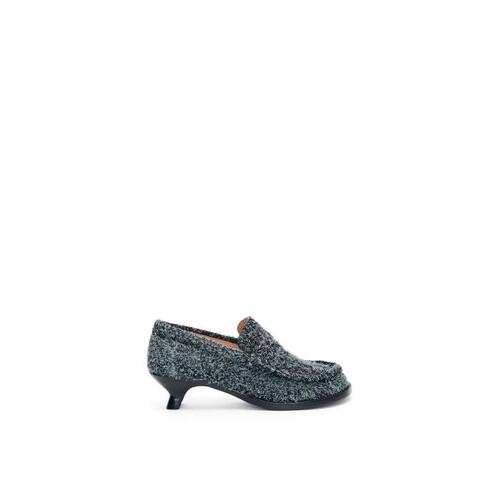 로에베 여성 로퍼 레이스업 Campo loafer in brushed suede Charcoal L814290X35-1720