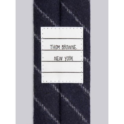 톰브라운 남성 타이 보타이 Navy Wool Flannel Tonal Ground Chalk Stripe Classic Tie MNL001A-06306415