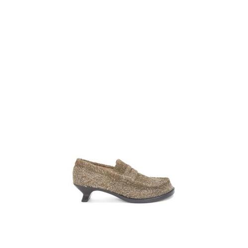 로에베 여성 로퍼 레이스업 Campo loafer in brushed suede Khaki Green L814290X35-4160