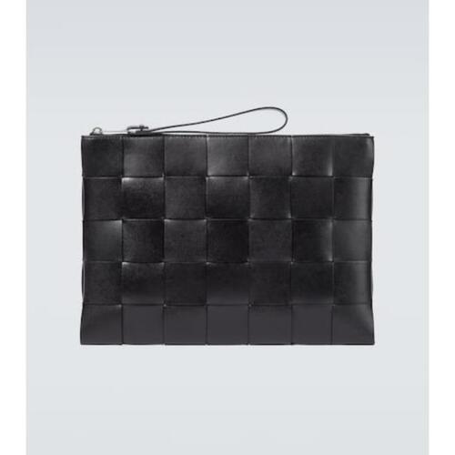 보테가베네타 남성 클러치 Intreccio leather pouch P00525360