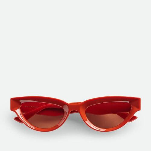 보테가베네타 여성 선글라스 Sharp Cat Eye Sunglasses 769320VBL807505
