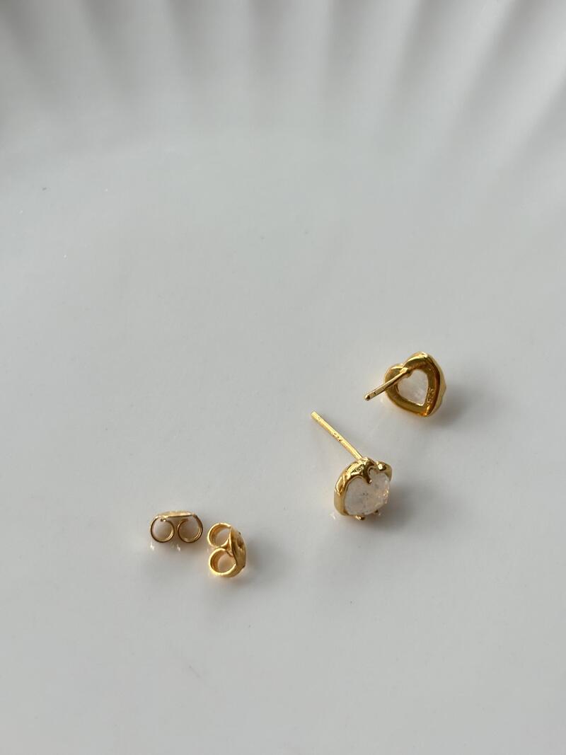 18K 골드도금 925실버 AA 천연 문스톤 원석 하트 스터드 귀걸이