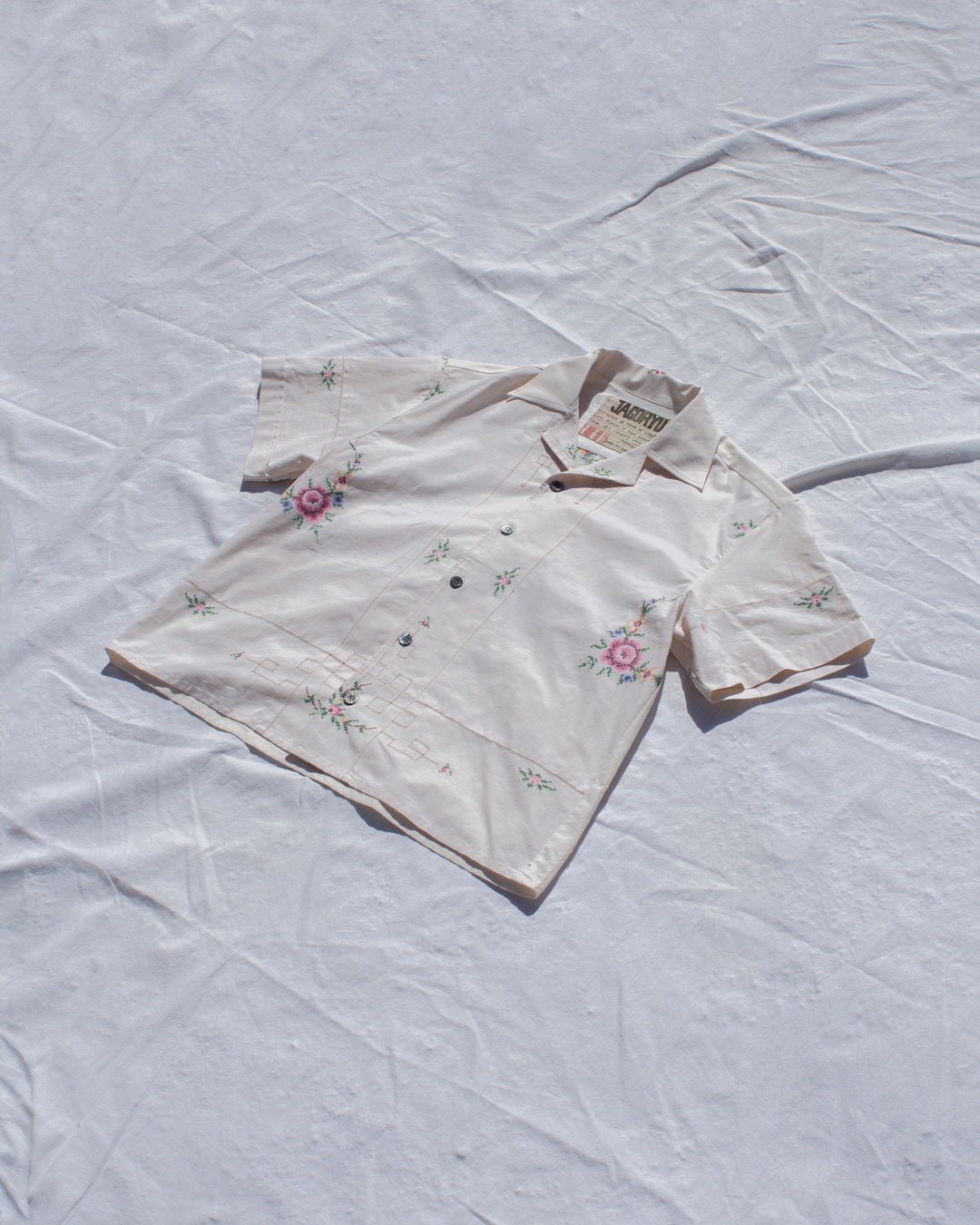 Hand embroidery shirt 026