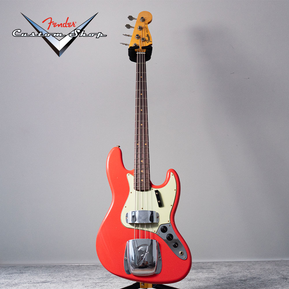 S23 LIMITED EDITION 1964 JAZZ BASS JOURNEYMAN – AGED FIESTA RED [CZ583211 / 2025년]