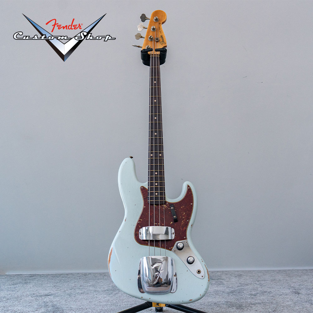 Blue Microphones F22 LIMITED EDITION 60S JAZZ BASS RELIC – SUPER FADED/AGED SONIC BLUE