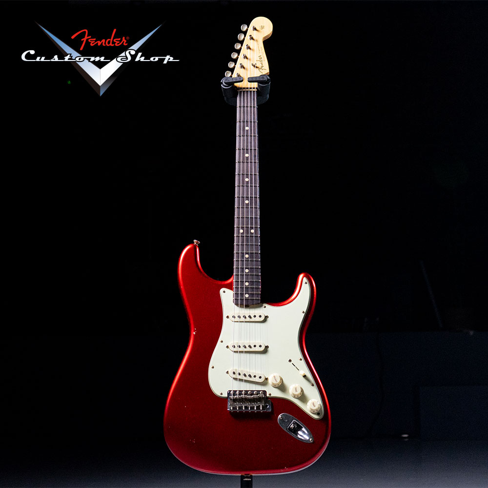 F24 LIMITED EDITION 63 STRATOCASTER JOURNEYMAN – AGED CANDY APPLE RED [CZ586083/ 2025년식]