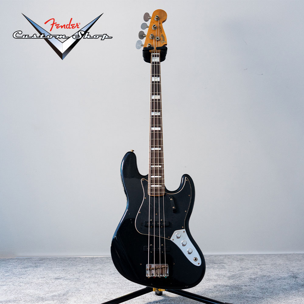 Custom F24 LIMITED EDITION CUSTOM JAZZ BASS JOURNEYMAN - AGED BLACK