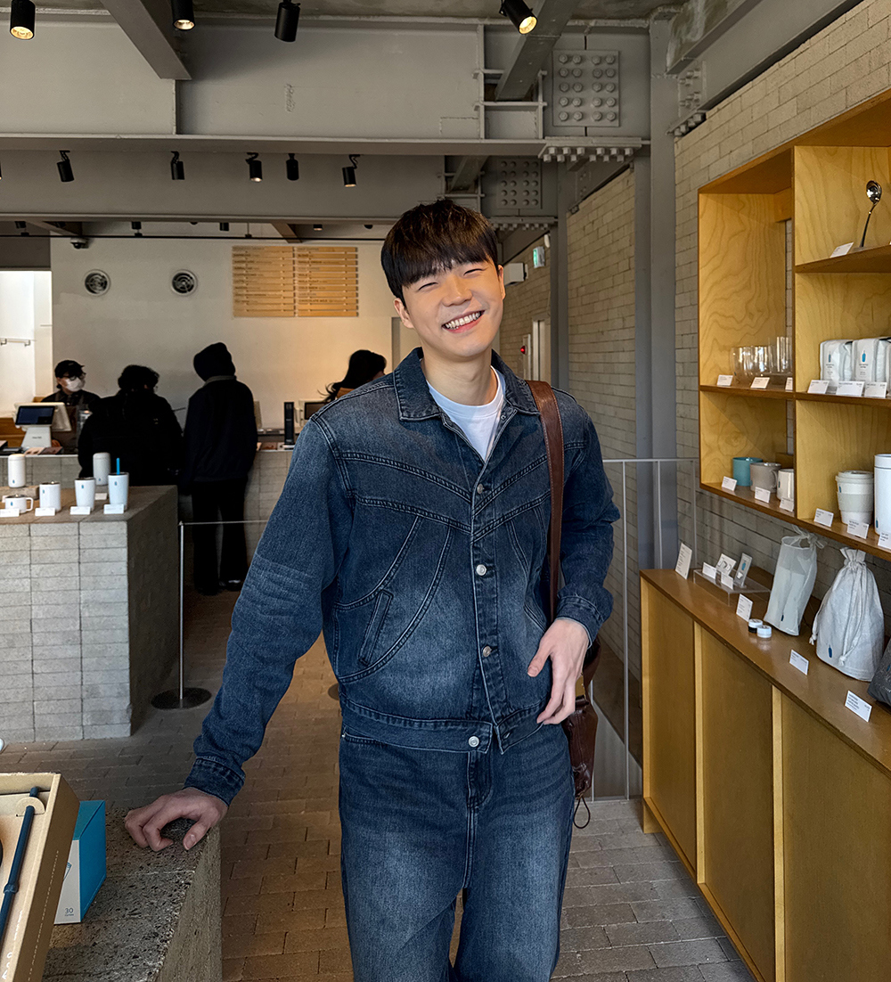 악세사리 모델 착용 이미지-S21L17