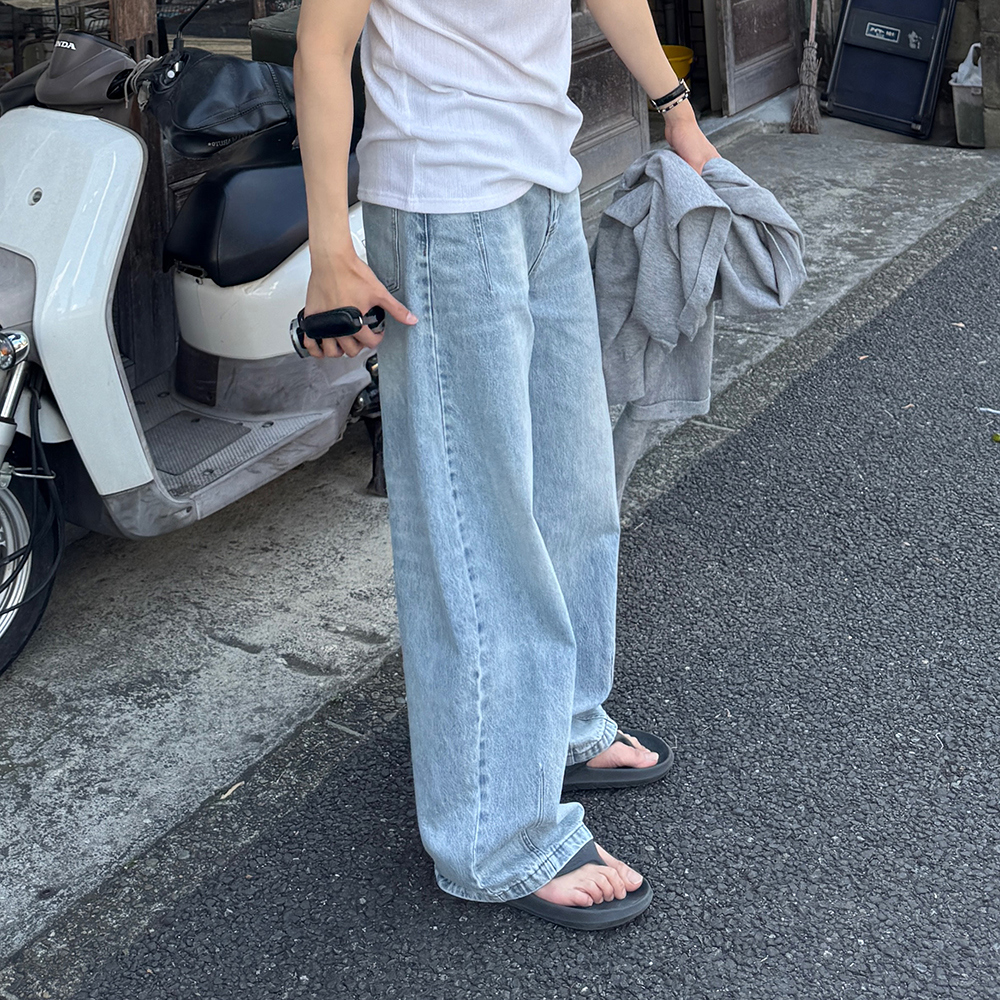 반팔 티셔츠 모델 착용 이미지-S45L32