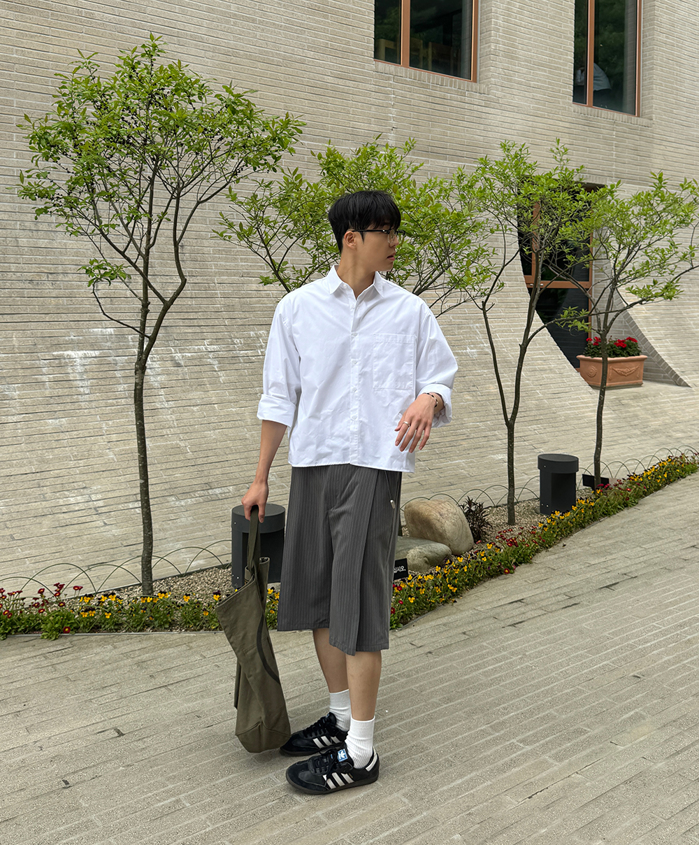 블라우스 모델 착용 이미지-S4L13