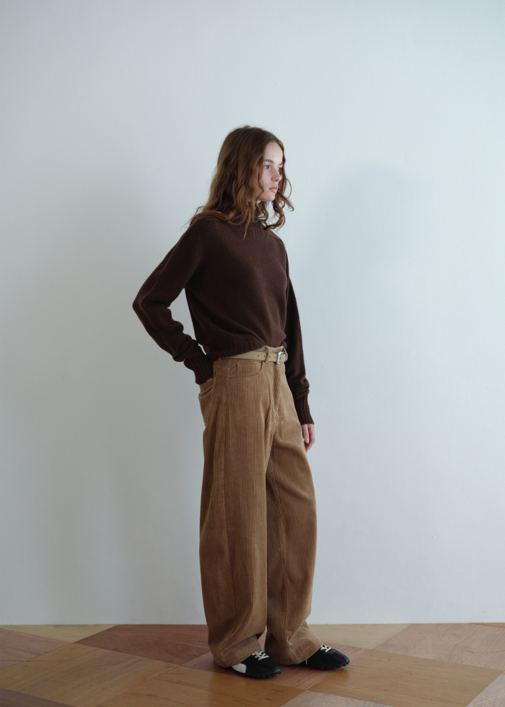 코트 모델 착용 이미지-S8L6