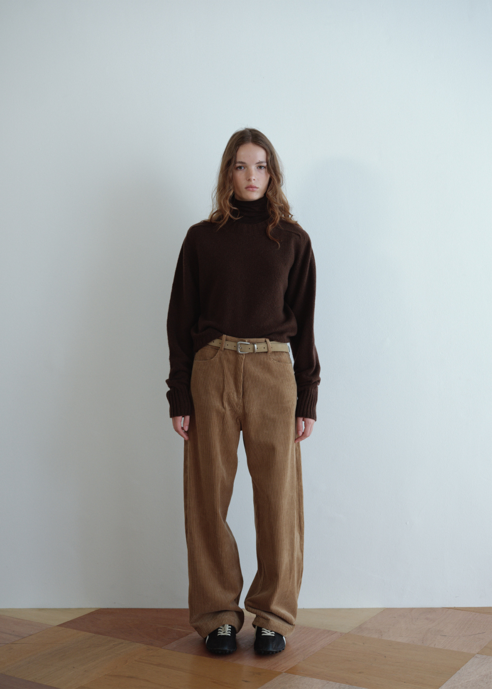 코트 모델 착용 이미지-S8L1