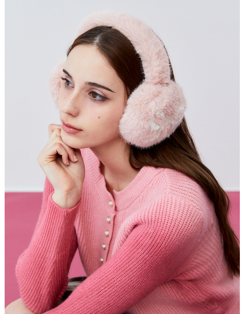 악세사리 모델 착용 이미지-S9L2