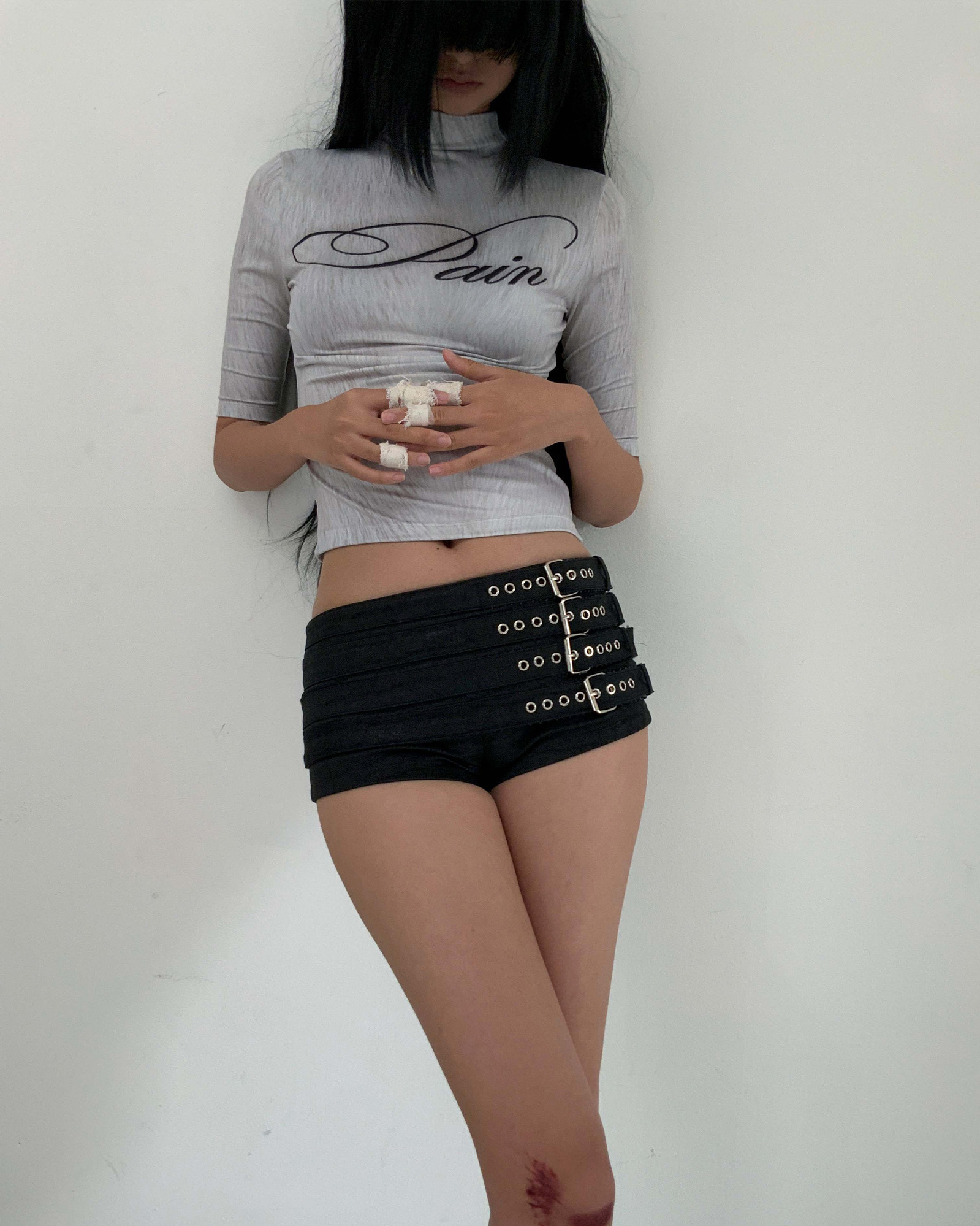 Pain mock neck top (Ivory) - bonnae