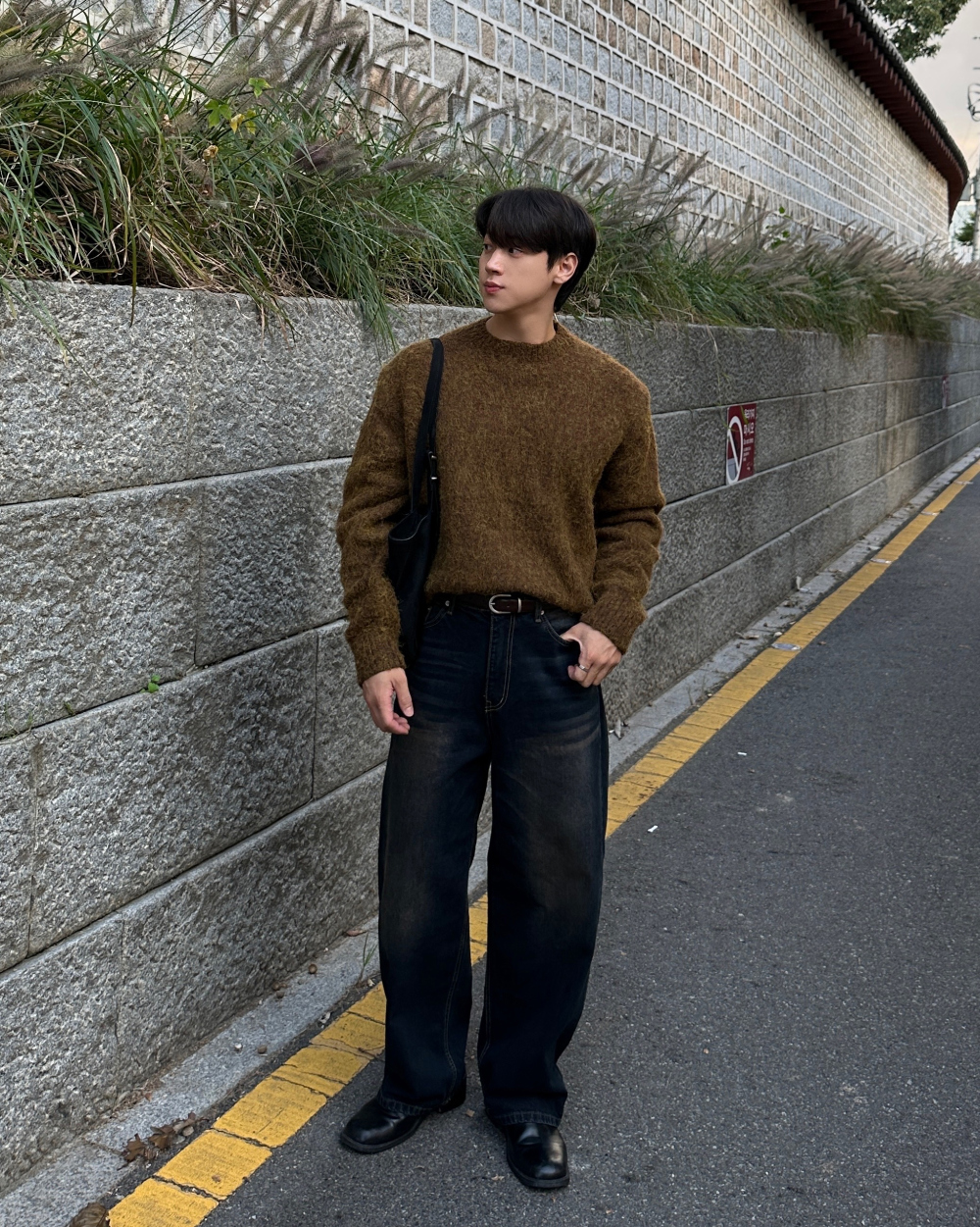 긴팔 티셔츠 모델 착용 이미지-S1L35