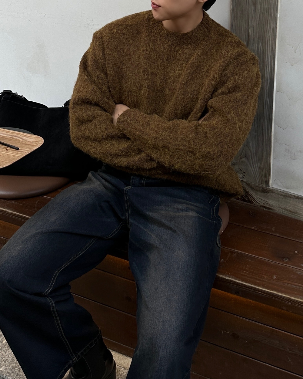 긴팔 티셔츠 모델 착용 이미지-S1L44