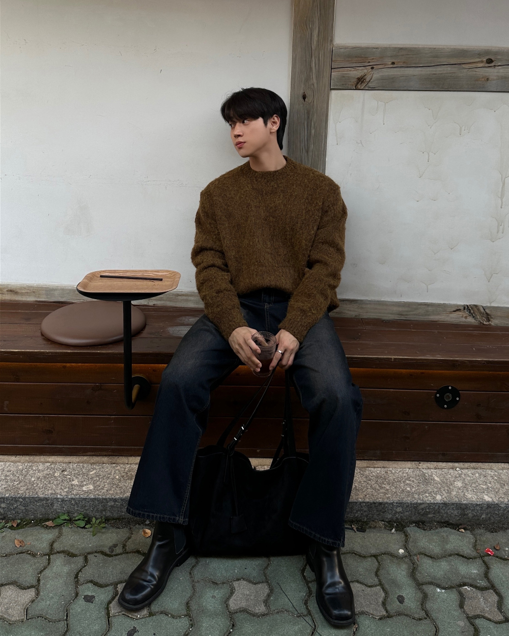 긴팔 티셔츠 모델 착용 이미지-S1L47