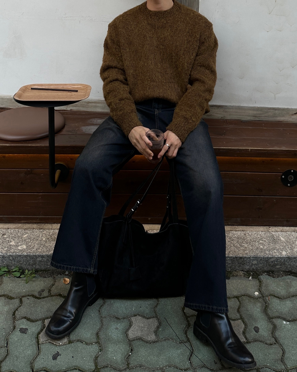 긴팔 티셔츠 모델 착용 이미지-S1L49