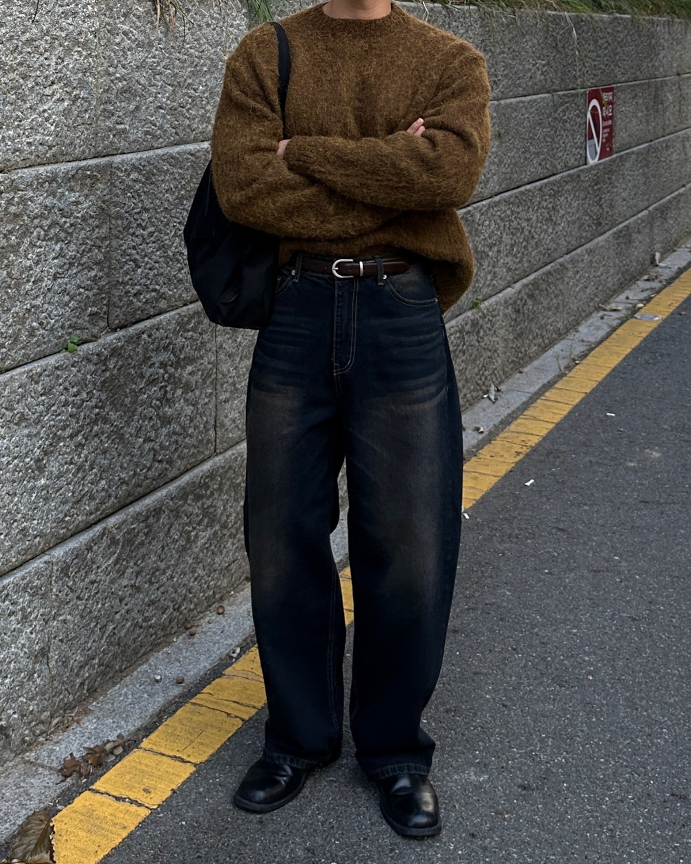 긴팔 티셔츠 모델 착용 이미지-S1L37