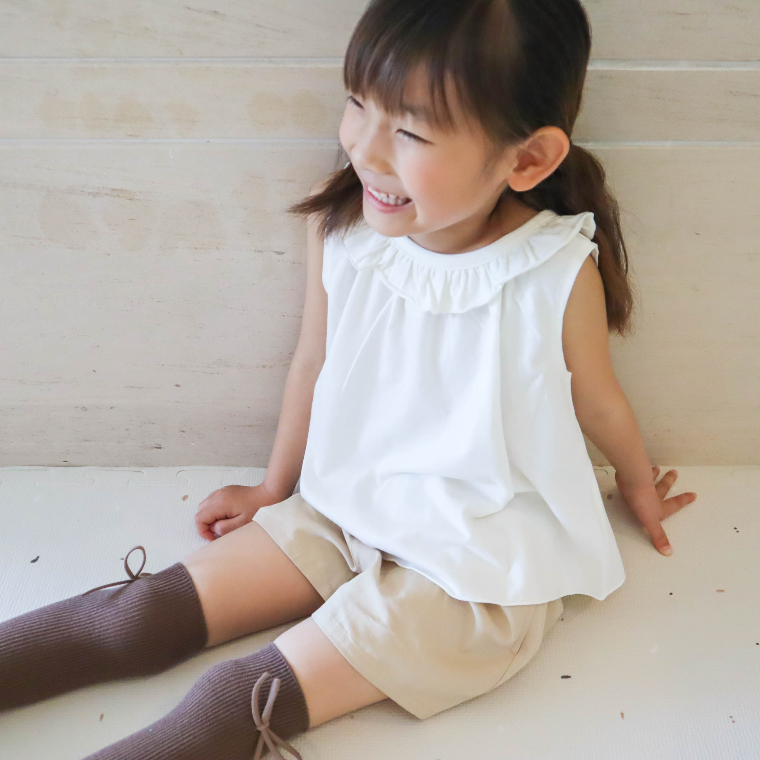 베이직 숏 팬츠 스타일리시 어린이 옷, 고급 아동복 사진