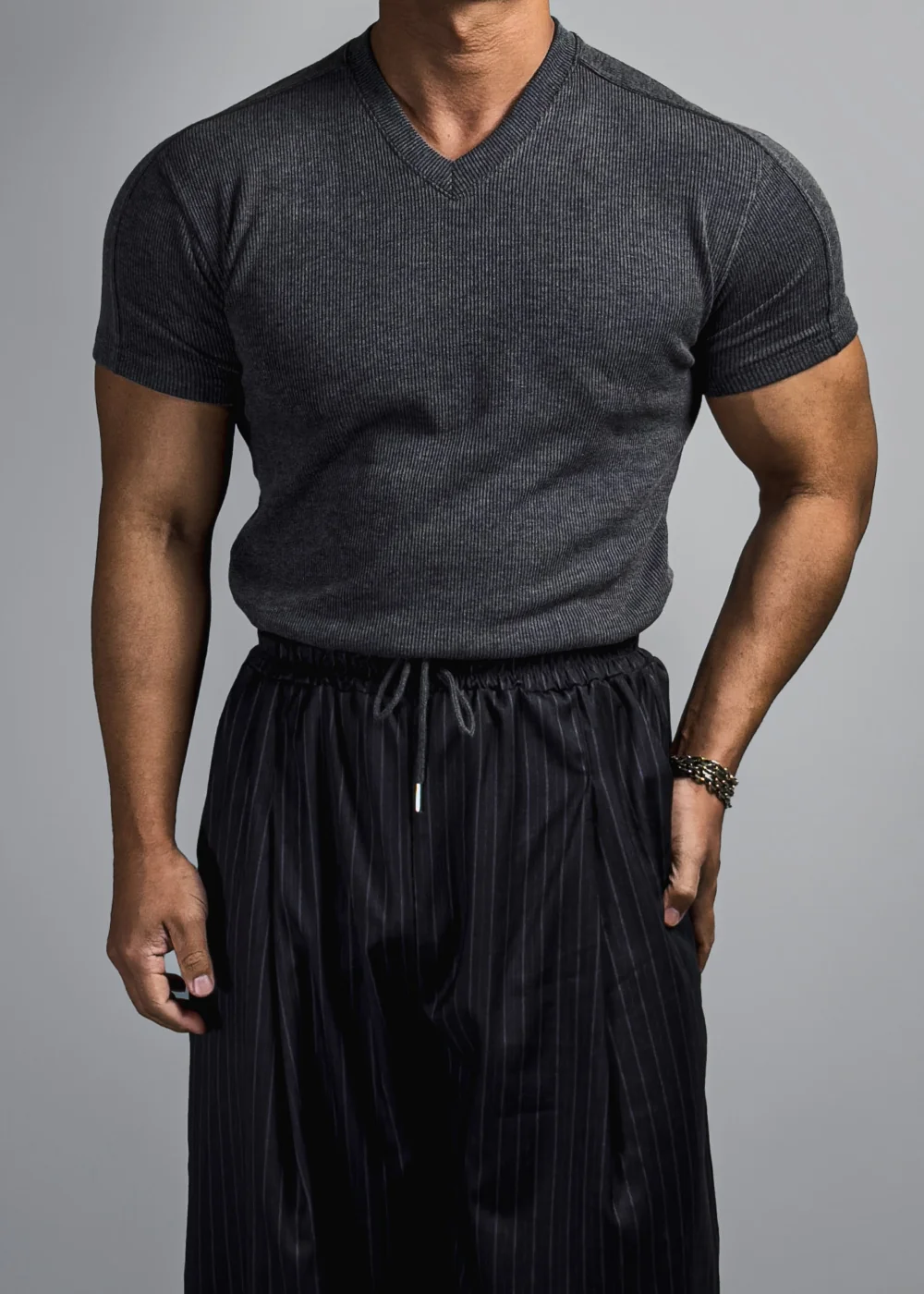 短袖T卹模特兒穿著圖片 - S1L38