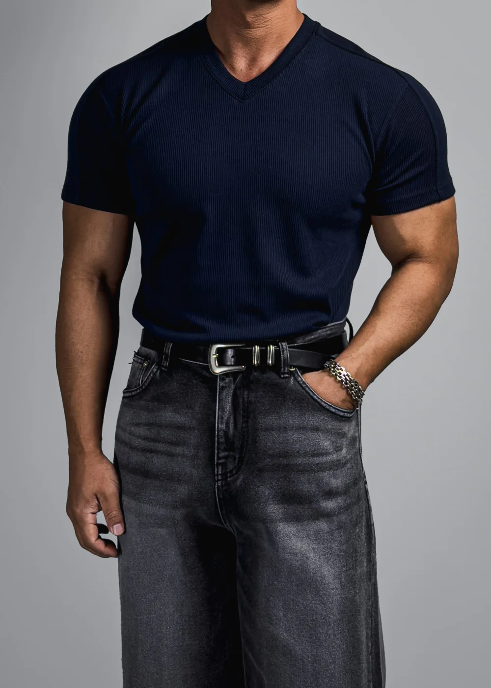 短袖T卹模特兒穿著圖片 - S1L24