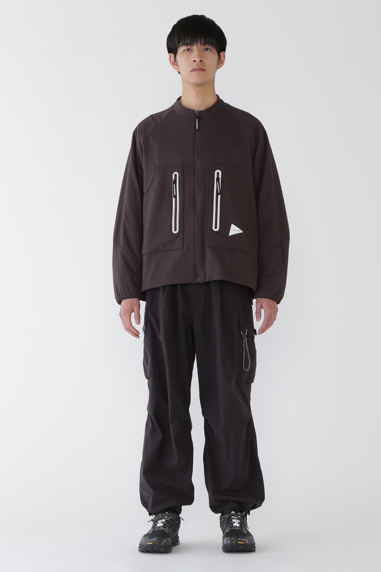 アンドワンダー ジャケット alpha AIR collarless jacket 5745231015 メンズ and wander 25FW