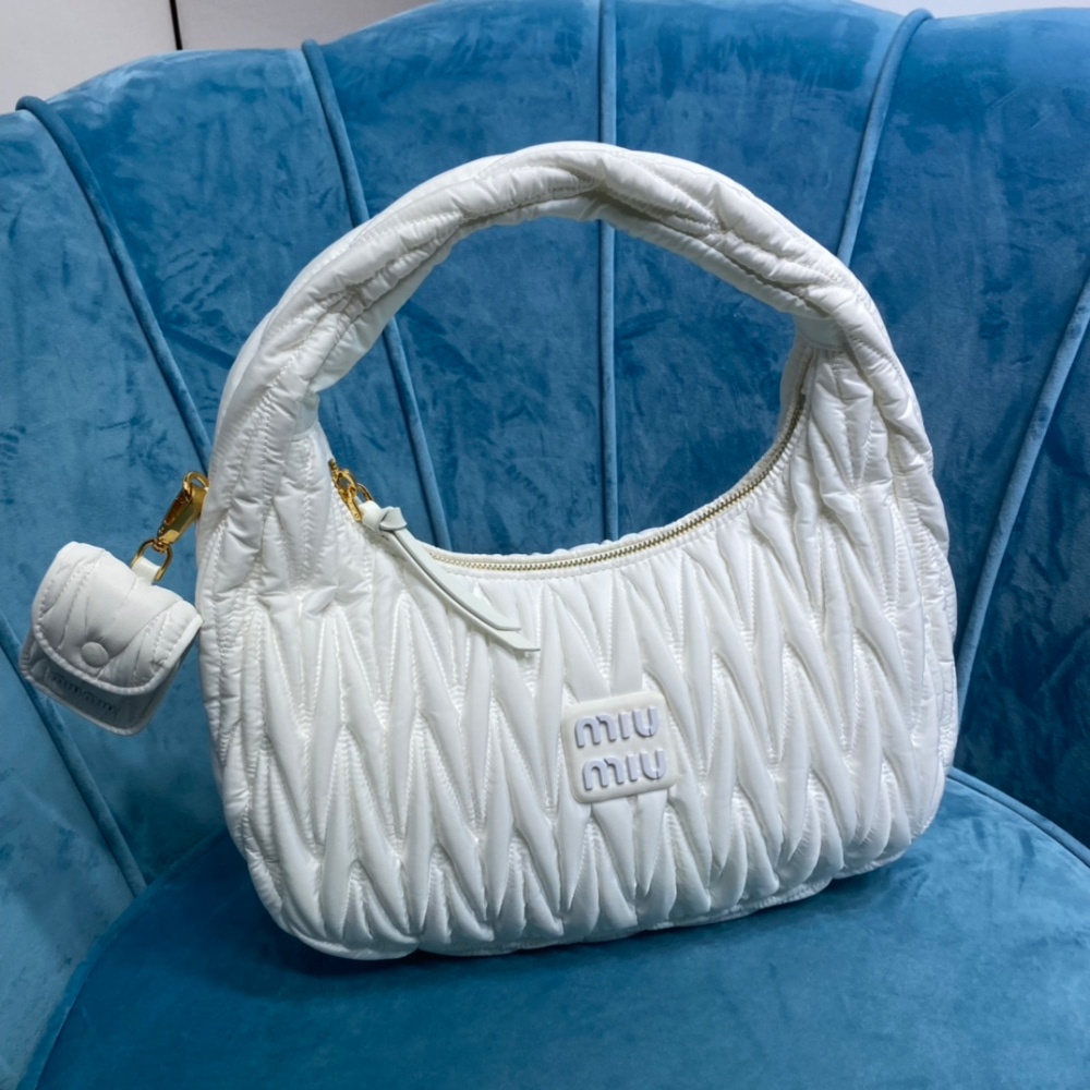 가방 딥블루 색상 이미지-S1L24