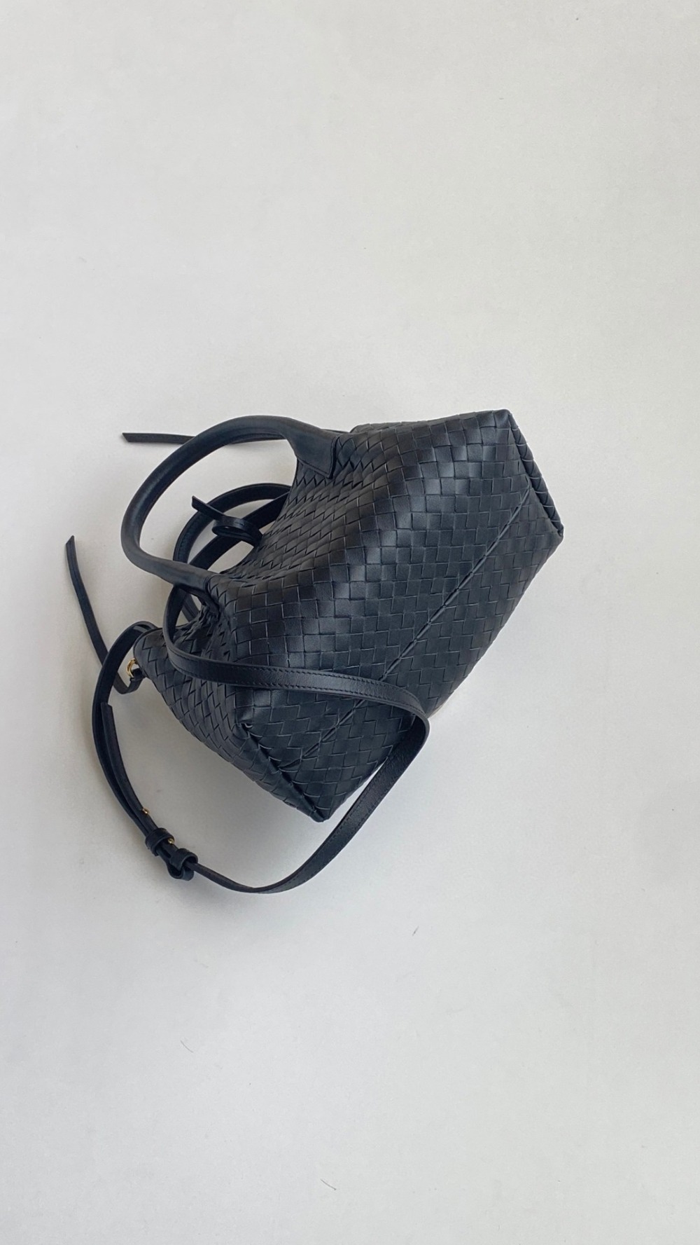 가방 차콜 색상 이미지-S1L13