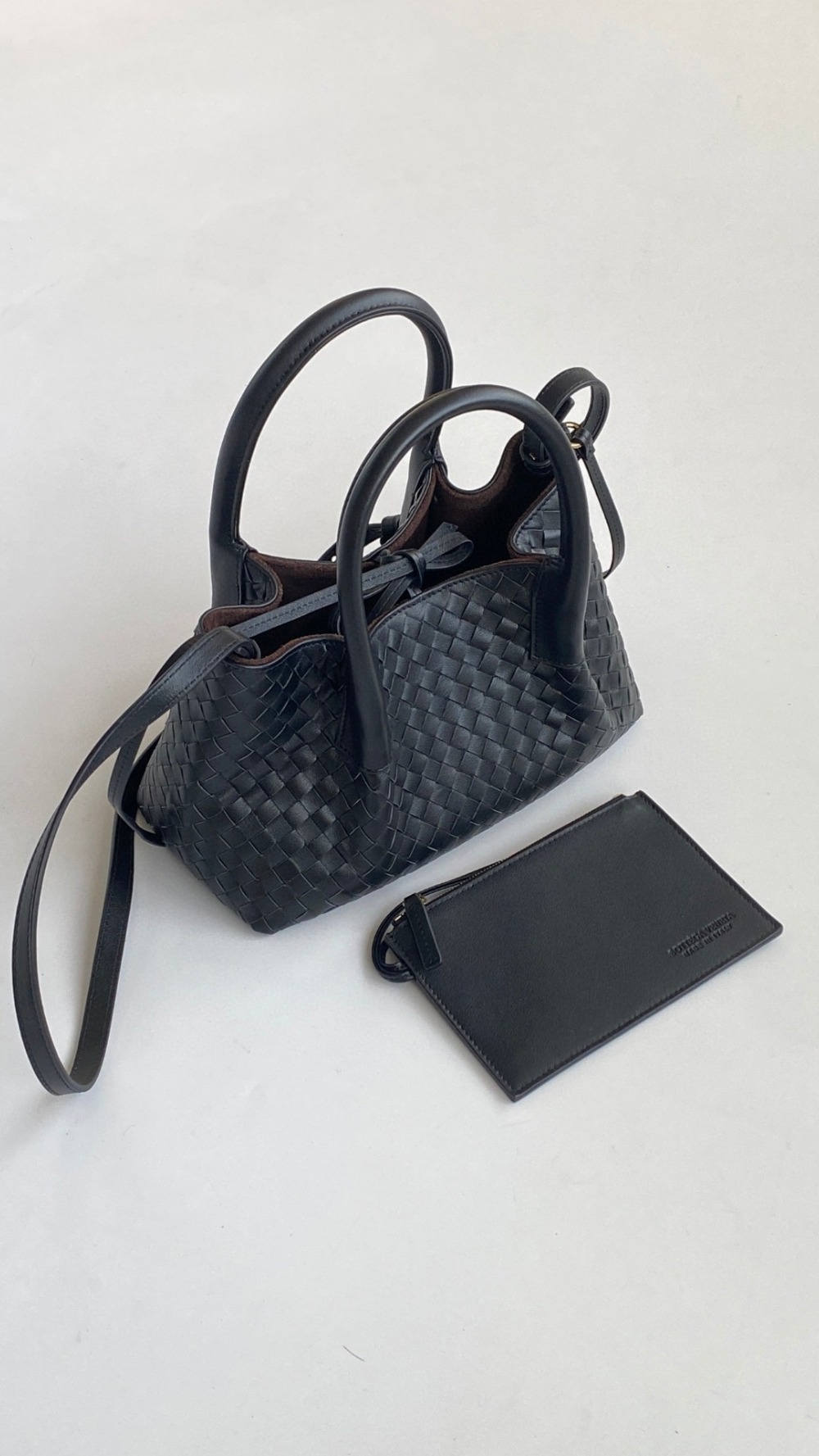 가방 차콜 색상 이미지-S1L19