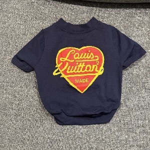 Louis Vuitto* 러브 티셔츠