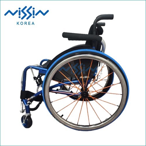 닛신 AS-III 활동형 휠체어