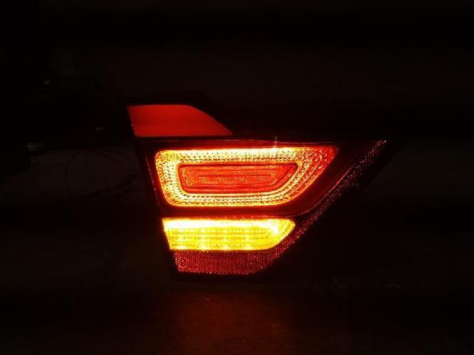 Tail Light Left (LH) Inner (tailgate) Kia K9 (2012–2013)