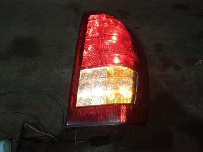 Tail Light Right (RH) Outer (fender) Kia Carnival (2007–2011)