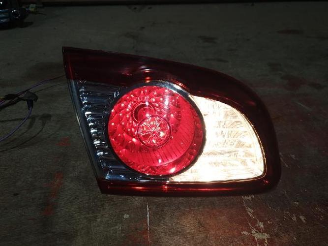Tail Light Left (LH) Inner (tailgate) Hyundai Santa Fe (2010–2011)