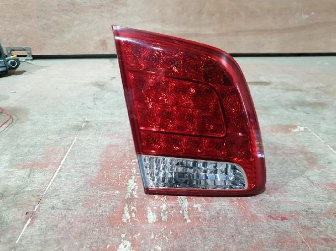 Tail Light Left (LH) Inner (tailgate) Kia Sorento (2010–2011)