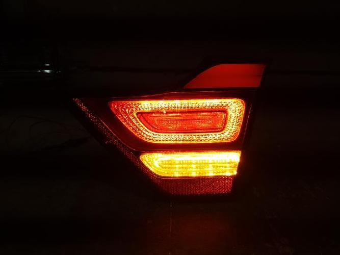 Tail Light Right (RH) Inner (tailgate) Kia K9 (2012–2013)