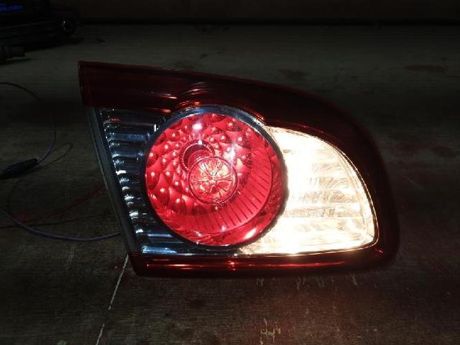 Tail Light Left (LH) Inner (tailgate) Hyundai Santa Fe (2010–2011)