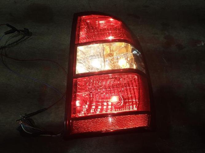 Tail Light Right (RH) Outer (fender) Kia Carnival (2010–2011)